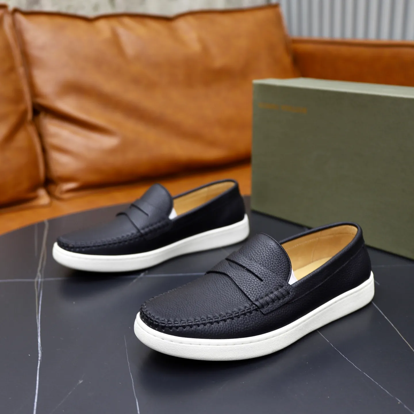 Men's men's shoes 💰480💰BOTTEG* VENET* - high-end boutique Size: 38-44 (45 customized) BV new product, calfskin surface, water-dyed cowhide lining, classic style harmoniously blends with contemporary fashion temperament, rubber soles are light and flexible, water-dyed cowhide lining!